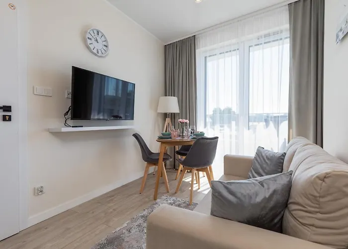 Cosy Baltic Marina Fitness & Sauna By Renters Apartment *